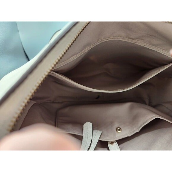 Chic Kate Spade White & Tan Pebbled Leather Shoulder Bag - Picture 6 of 11